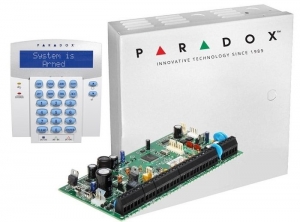 CENTRALA PARADOX SPECTRA + CUTIE SI TRAF + K32LX